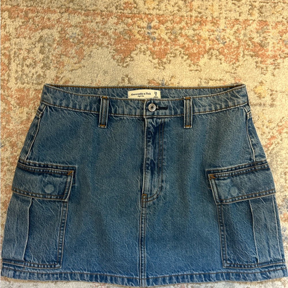 Abercrombie cargo mini Jean skirt  size 29/8